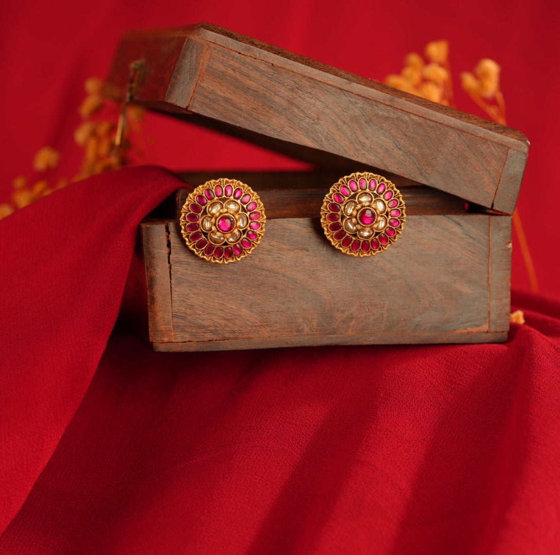 Kundan Studs