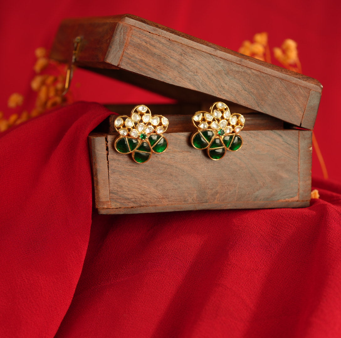 Kundan Studs