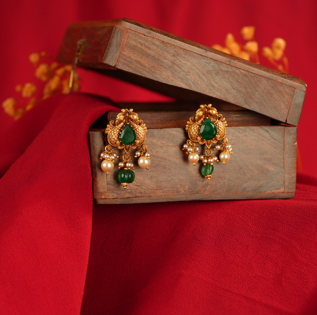 Kundan Studs