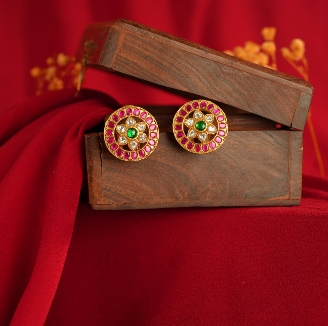 Kundan Studs