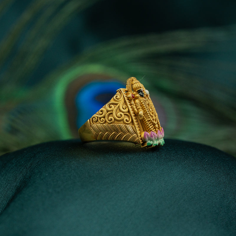 Sleek Ring