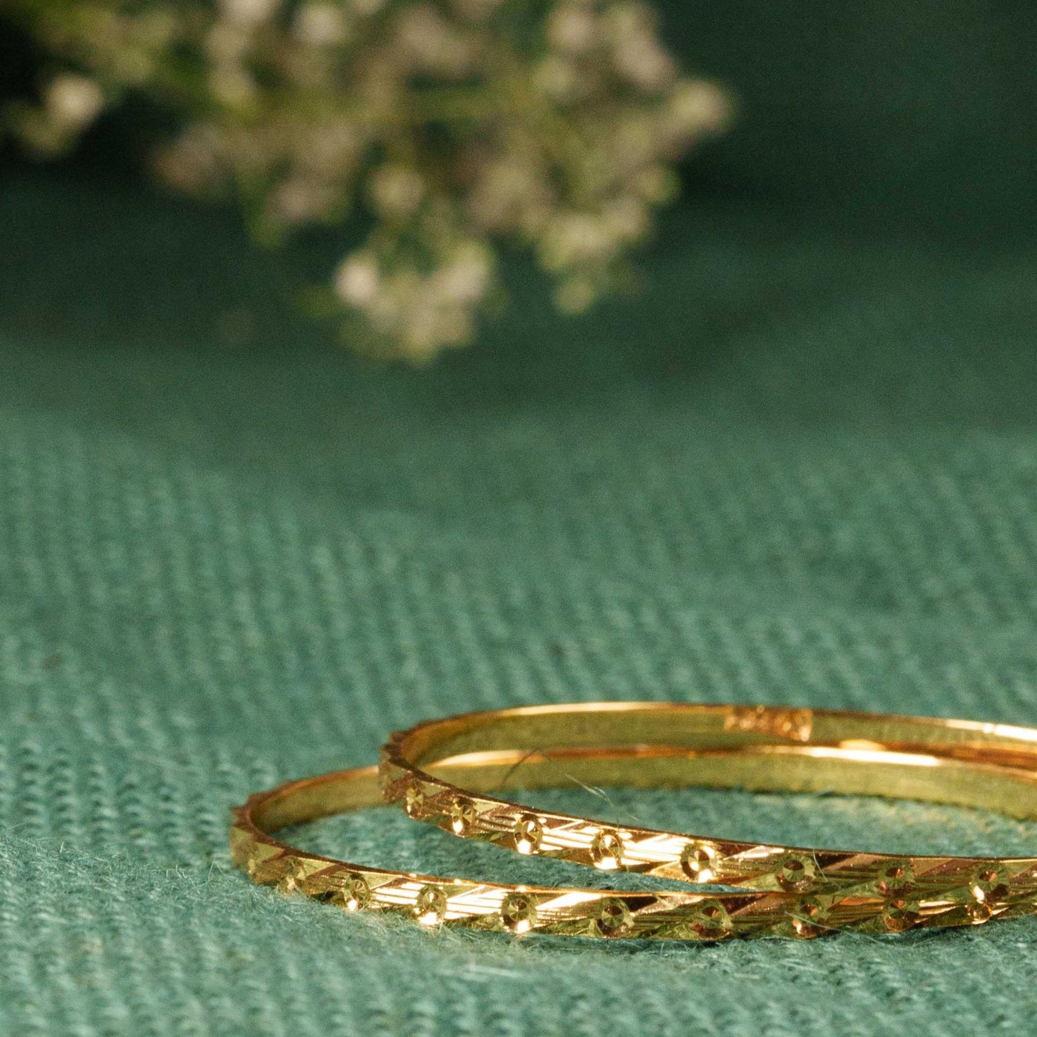 Nevi Bangle