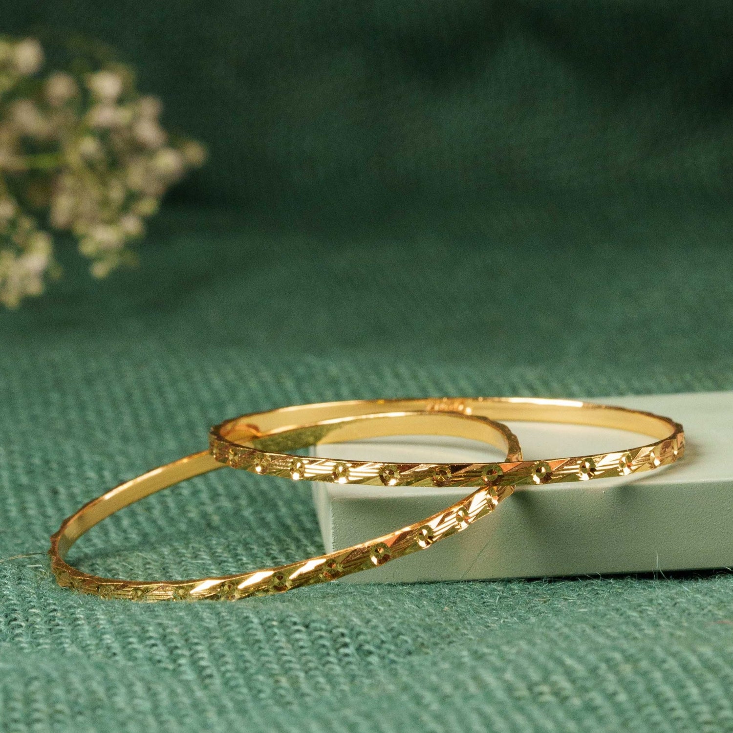 Nevi Bangle