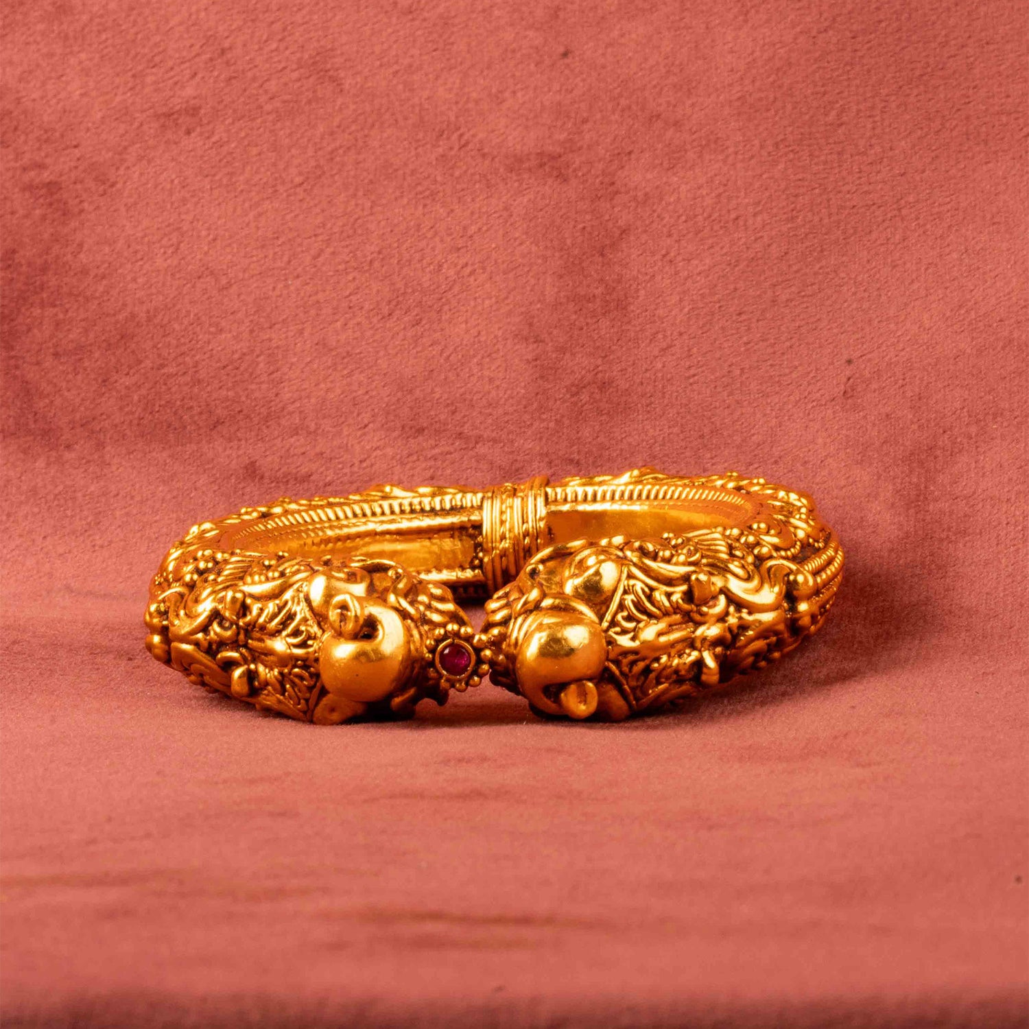 Vikra Kada
