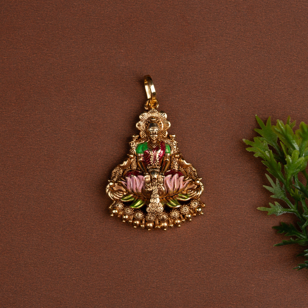 Devyani Earring &amp; pendant