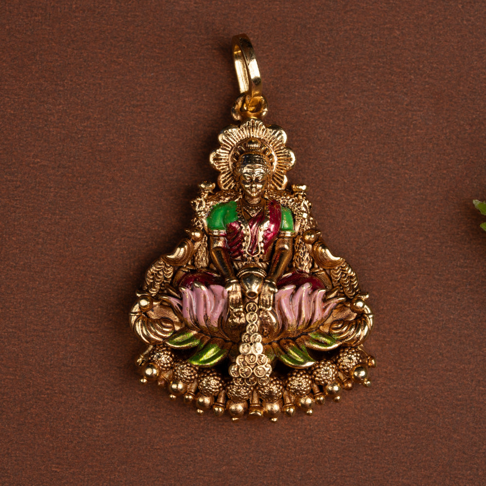 Devyani Earring &amp; pendant