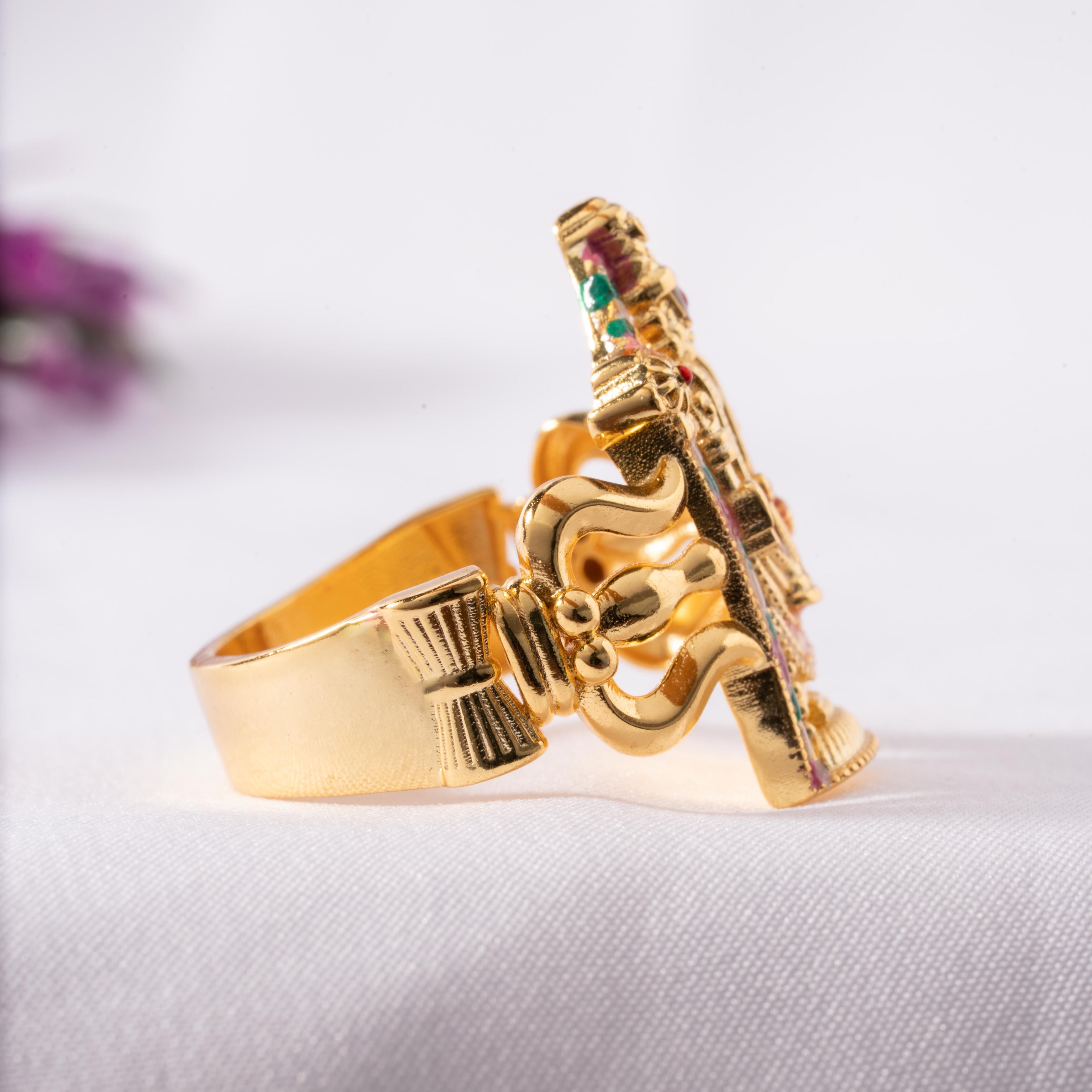 Sleek Ring
