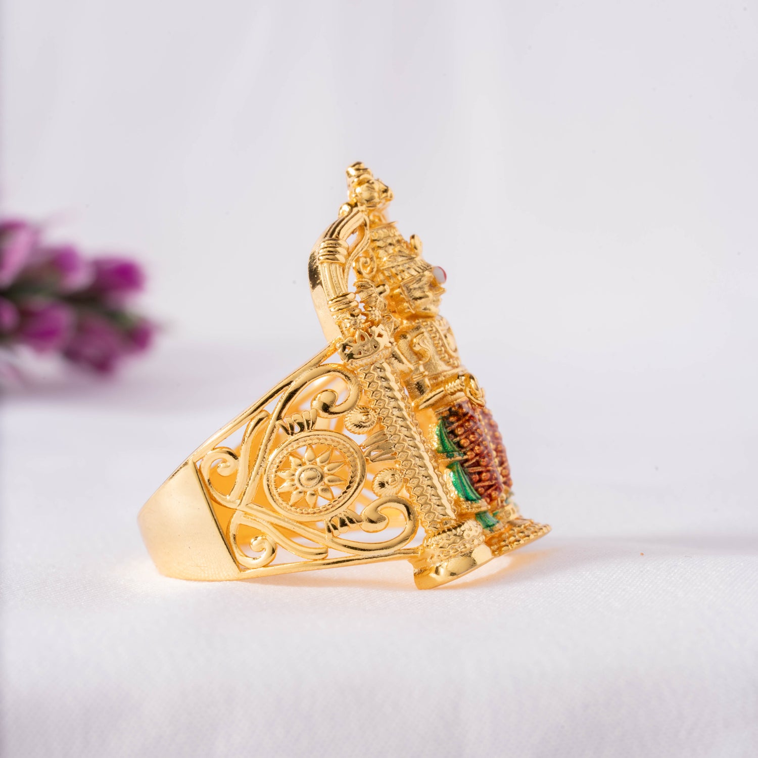 Sleek Ring