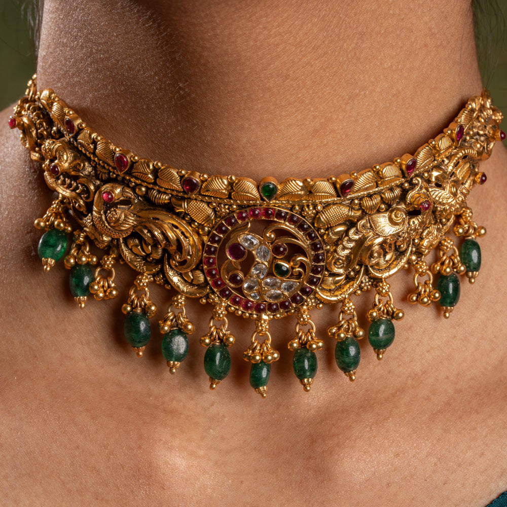 Nakas Choker