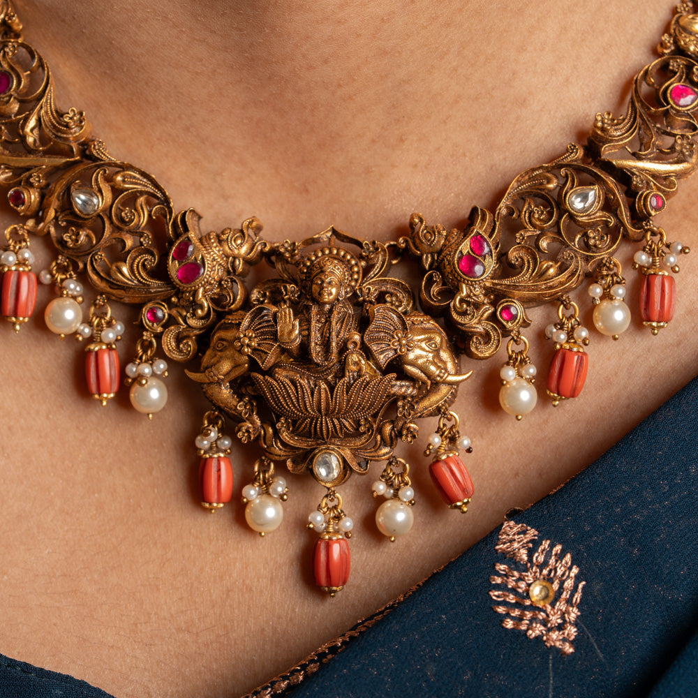 Nisanti Necklace
