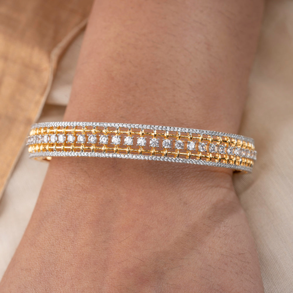 Chandra Bangle