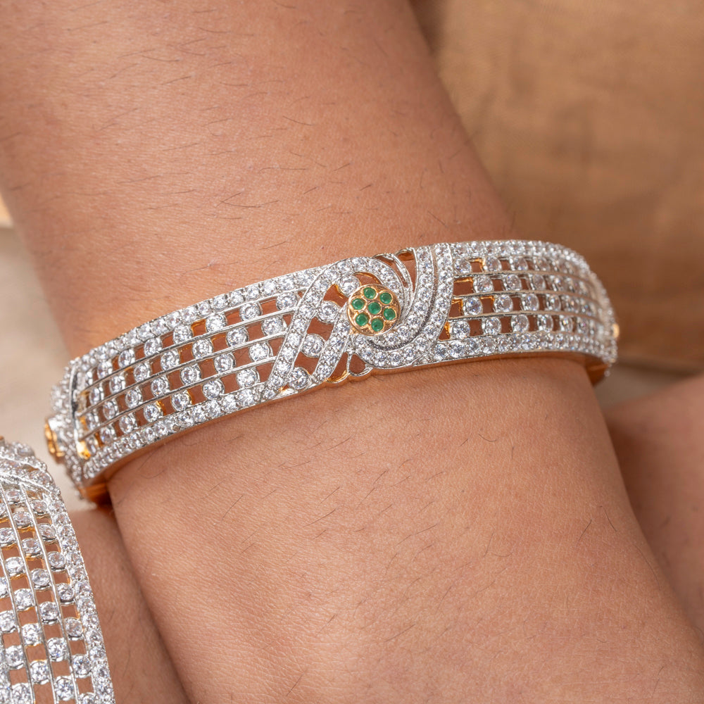 Shaila Bangle