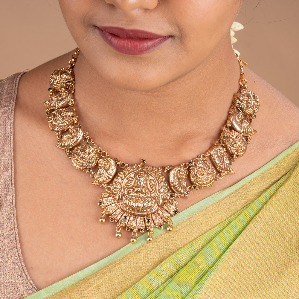 Sathmitha Necklace