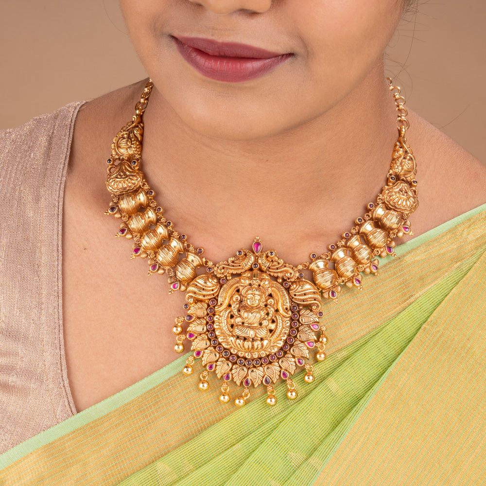 Mandavi Necklace
