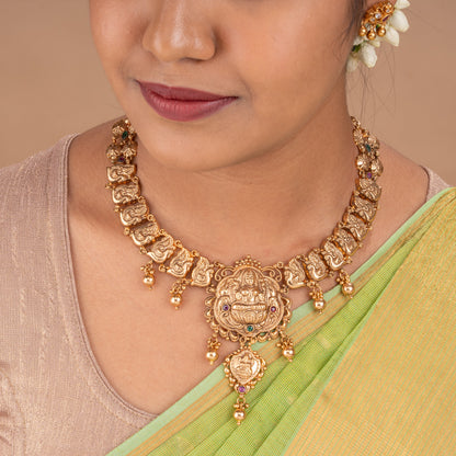 Vilasthra Necklace