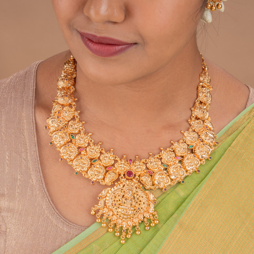 Vardhini Necklace