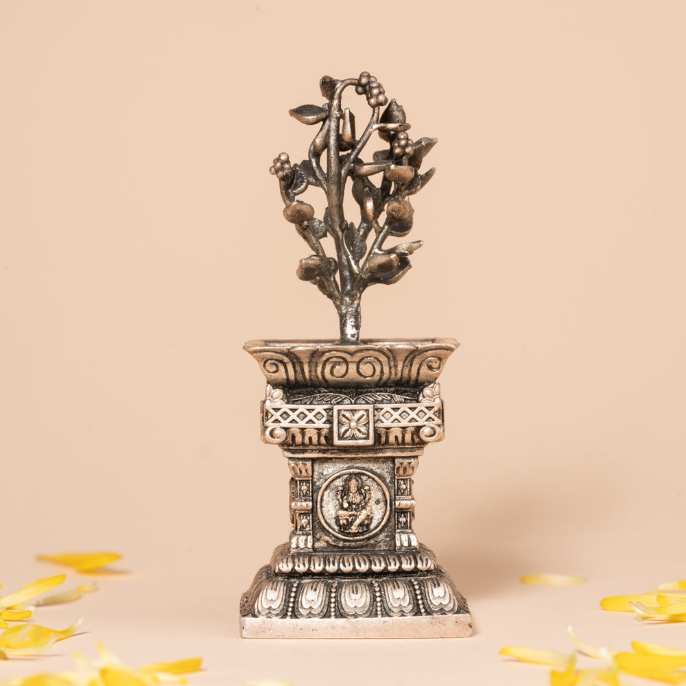 Tulasi Maadam Idol