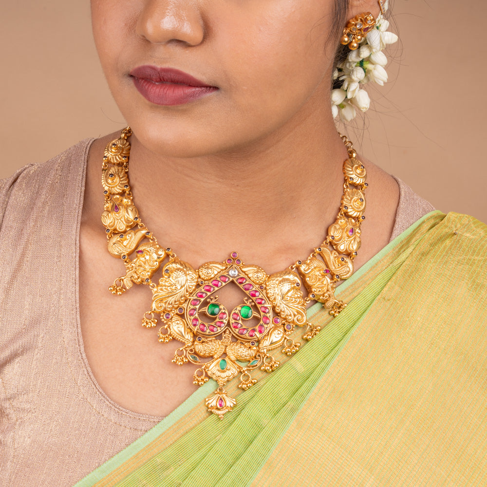 Turvi Necklace