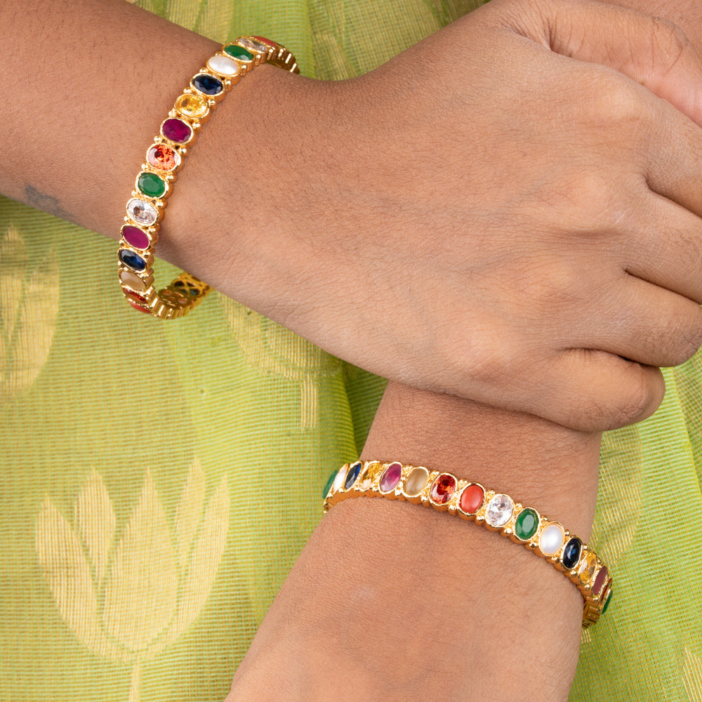 Parnika Bangle