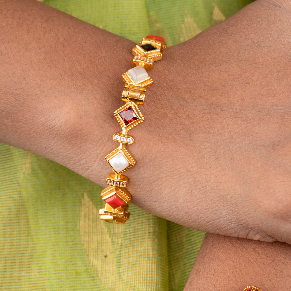 Darshani Bangle