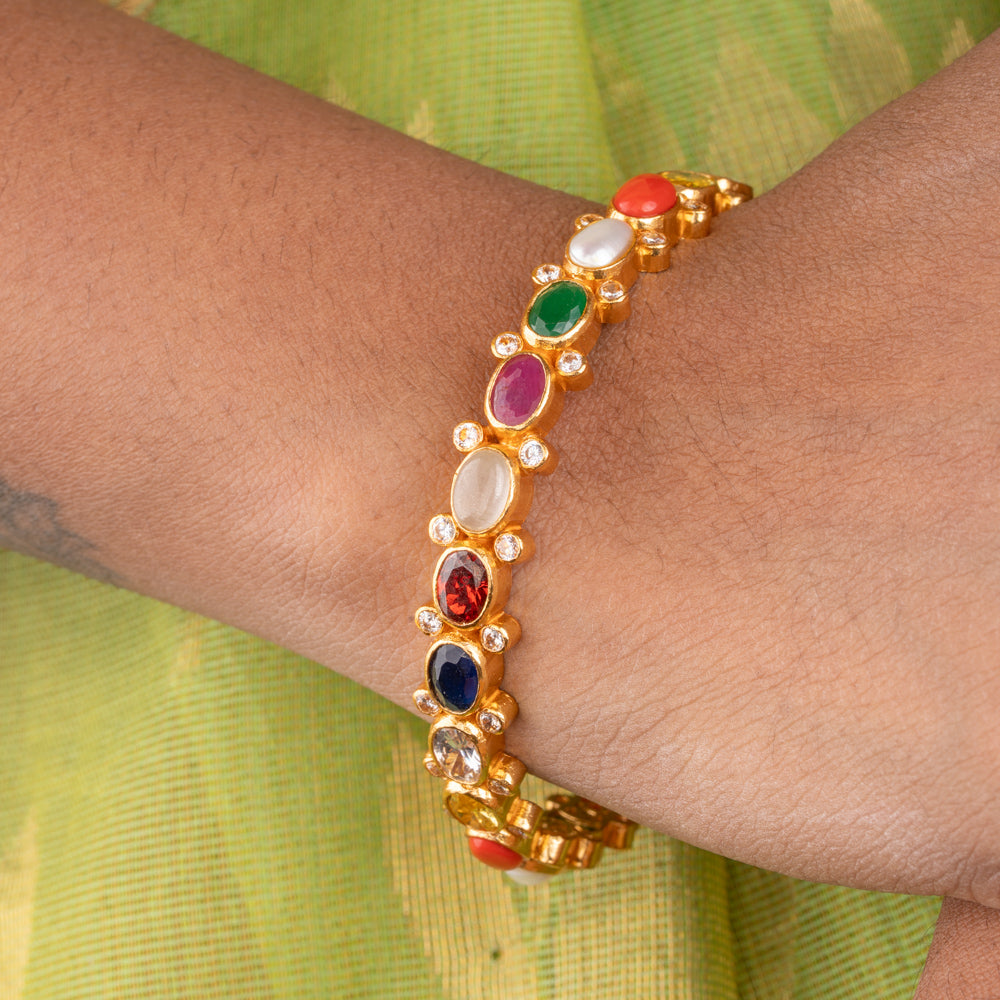Tharvini Bangle
