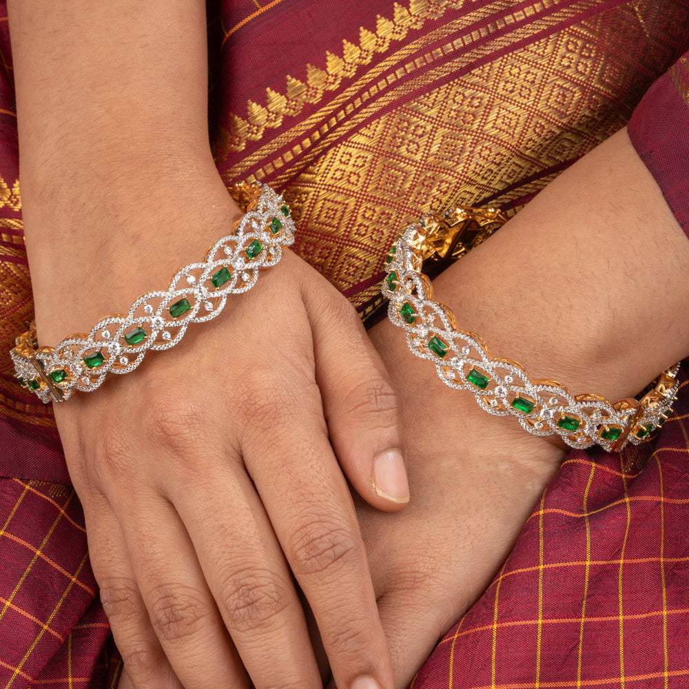 Nilpa Bangle