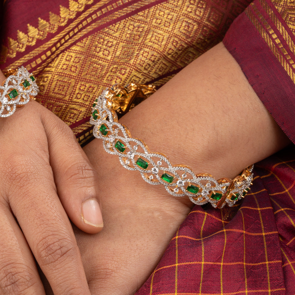 Nilpa Bangle