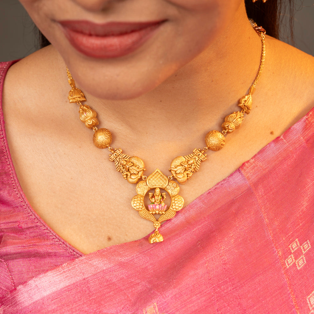 Mridu Necklace
