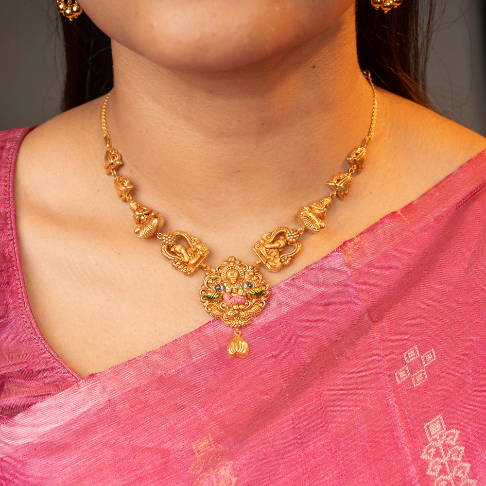 Mridu Necklace