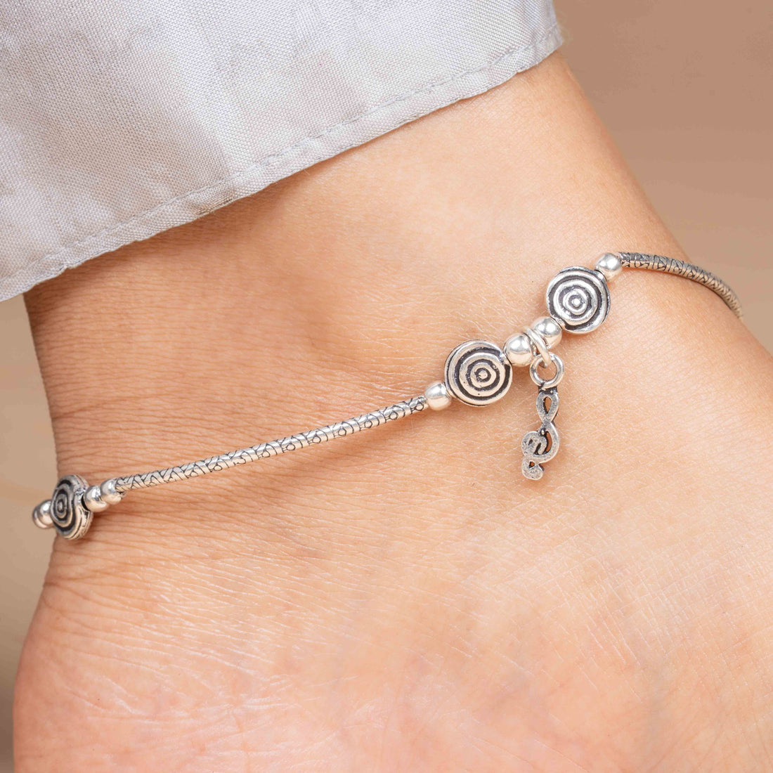 Pravaha Anklet
