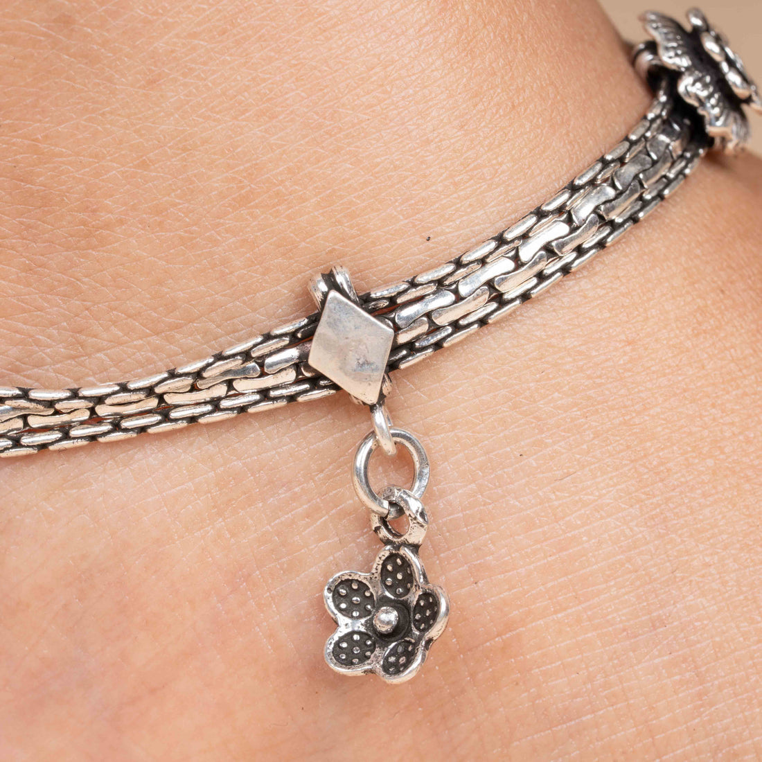 Ravika Anklet