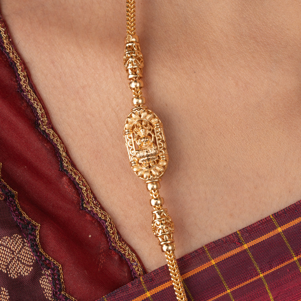 Vinja Mugappu Chain