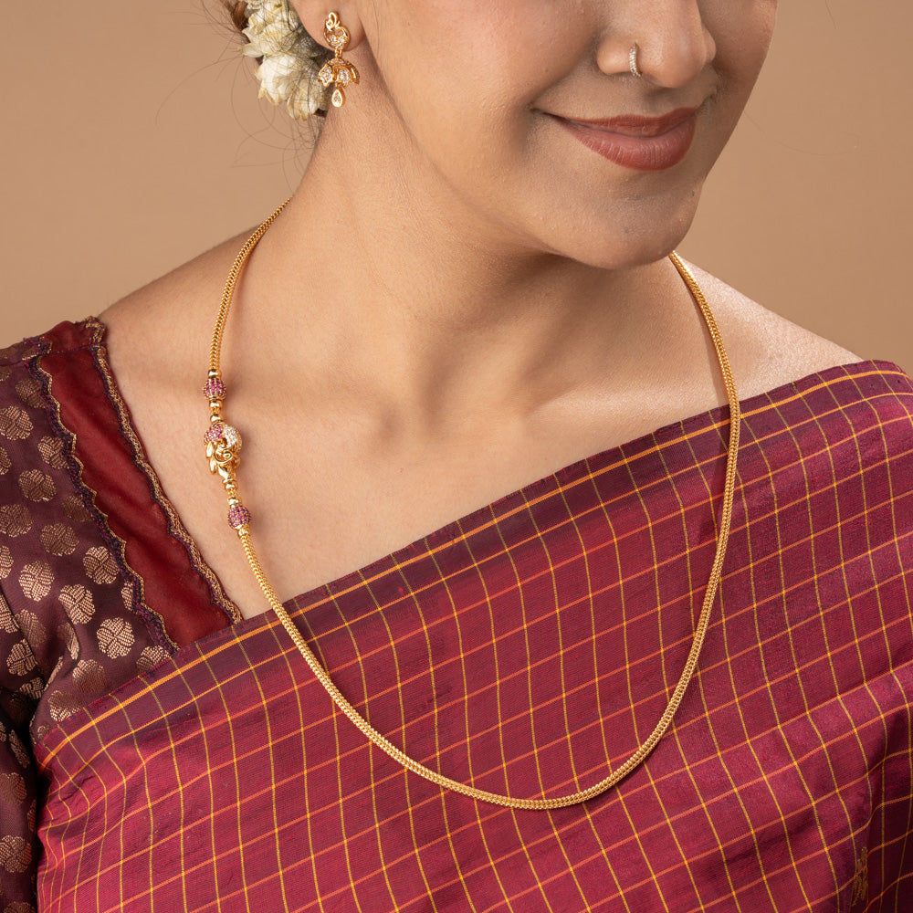 Vallika Mugappu Chain