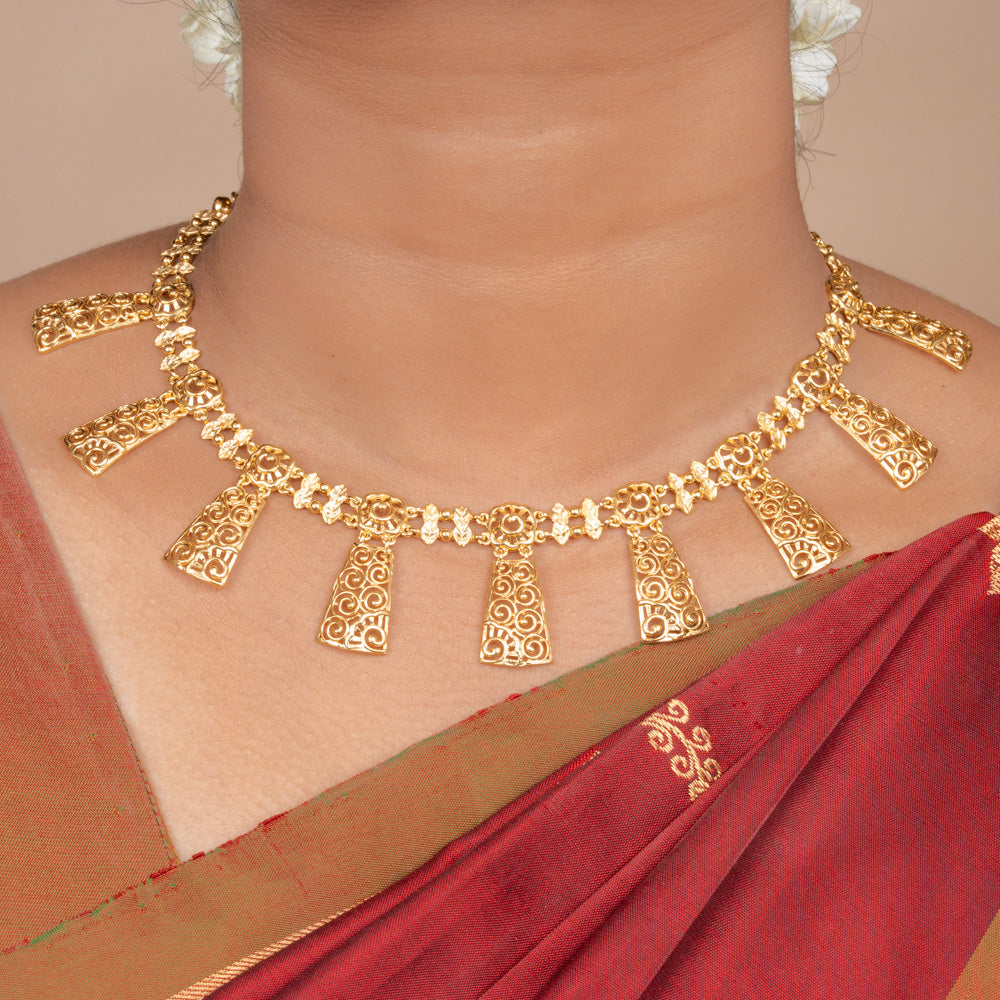 Sutranika Neckklace