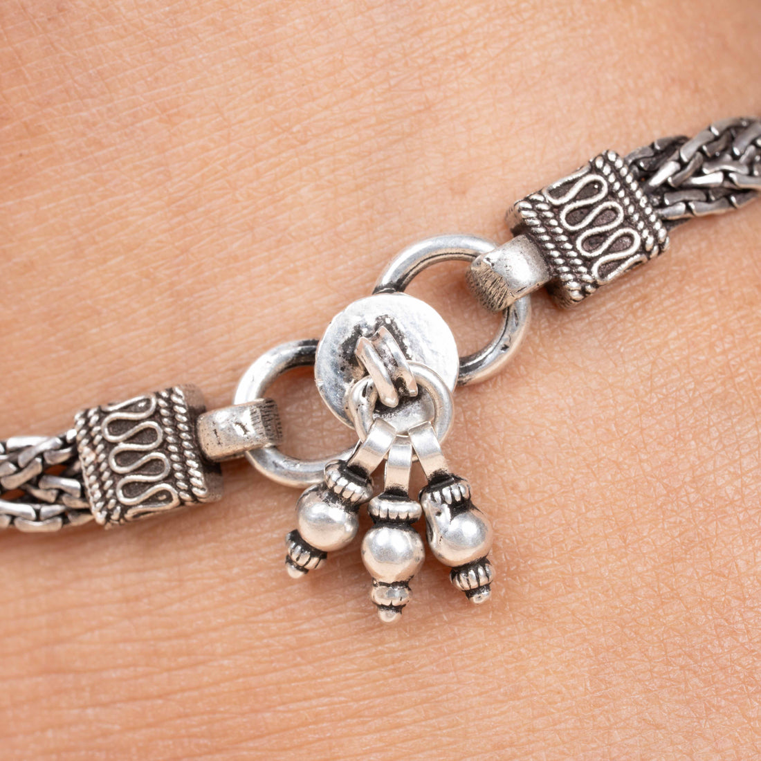 Varnavi Anklet