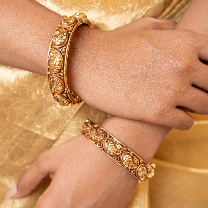 Nakas Bangles