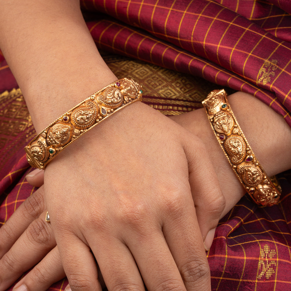 Sanmita Bangles