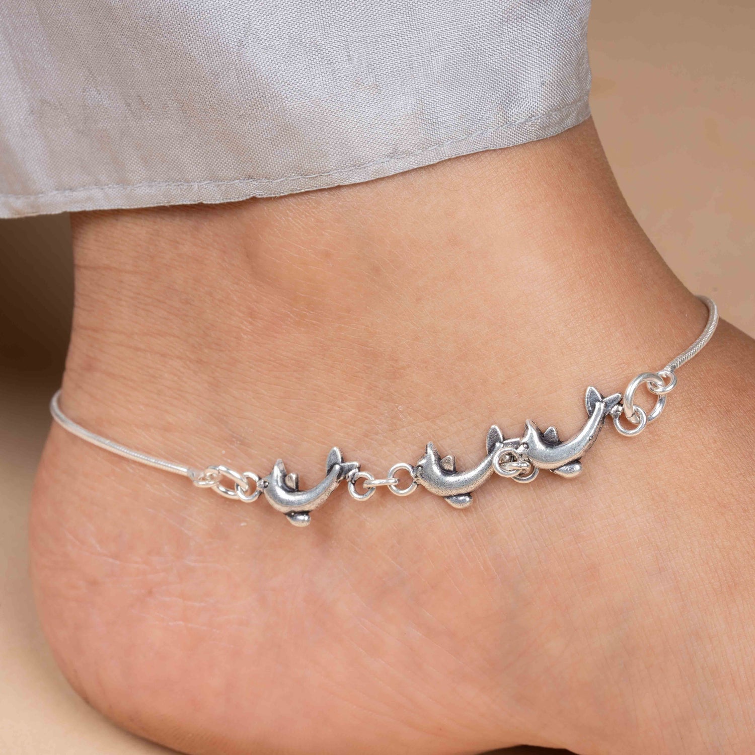Vithura Anklet