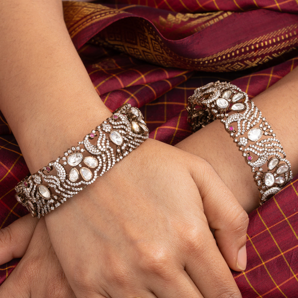 Valliha Bangle