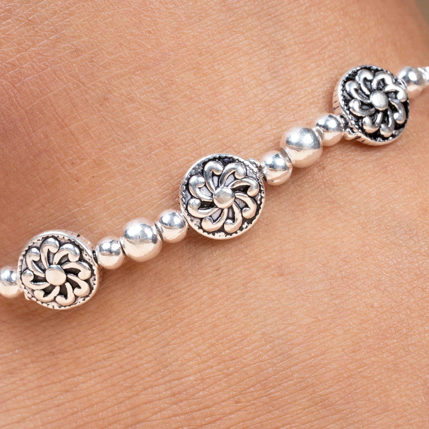 Dhrushya Anklet