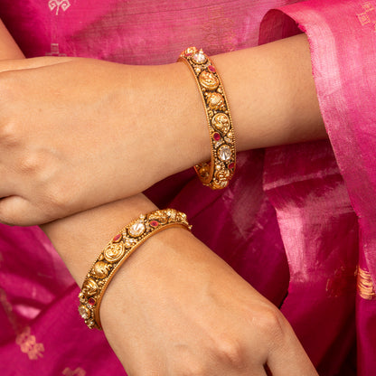 Ruvika Bangle
