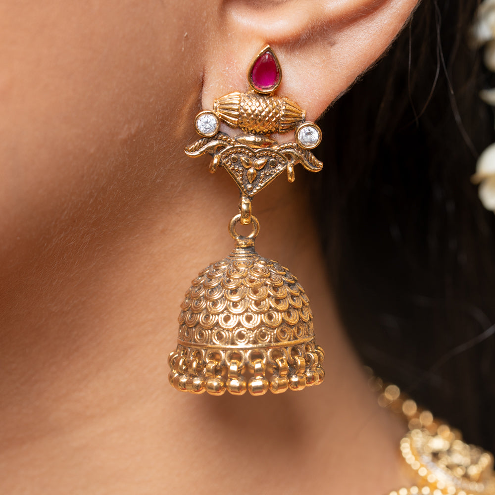 Anicha Jhumka