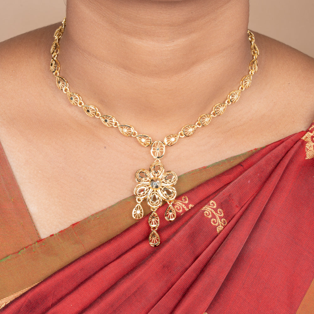 Varidhi Necklace