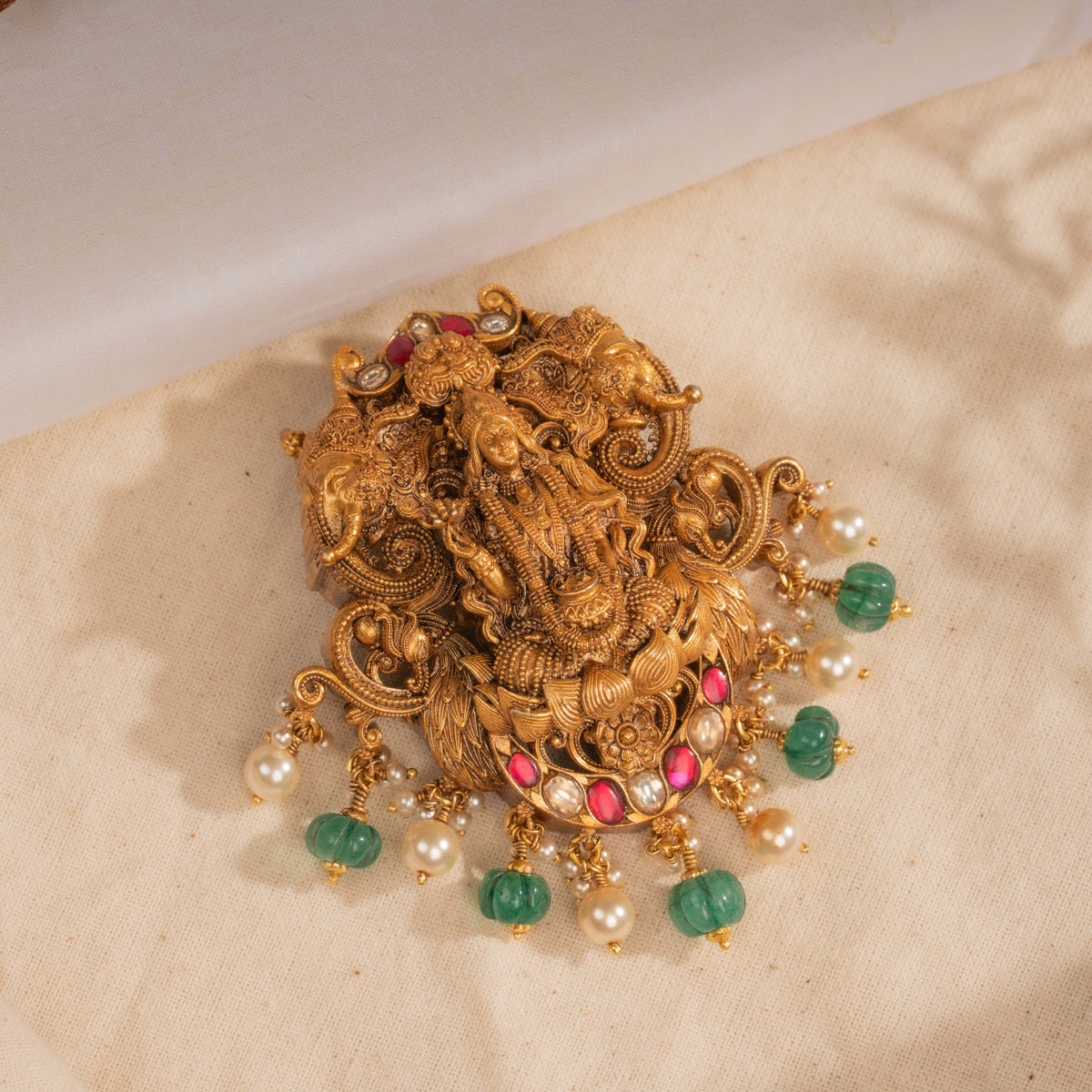 Deep Kundan Pendant