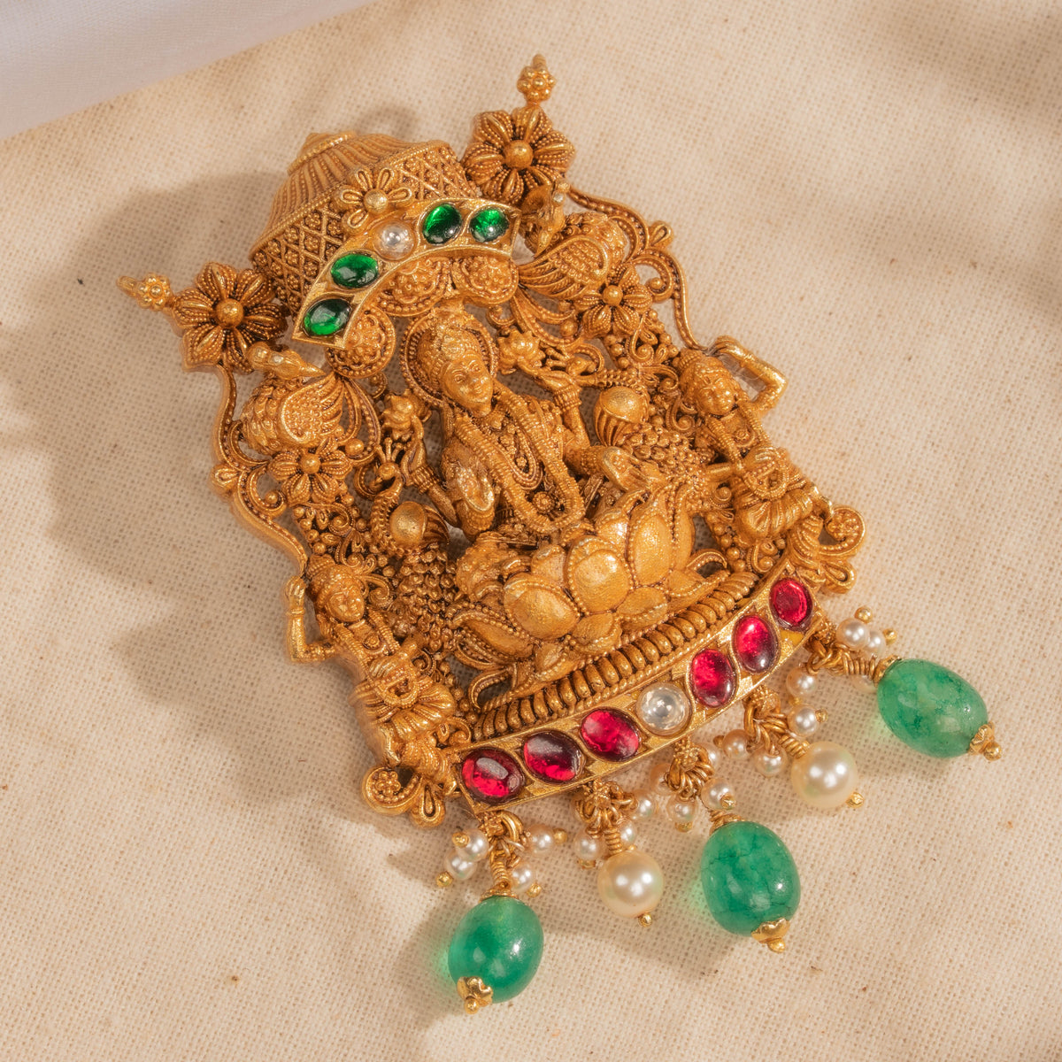 Deep Kundan Pendant