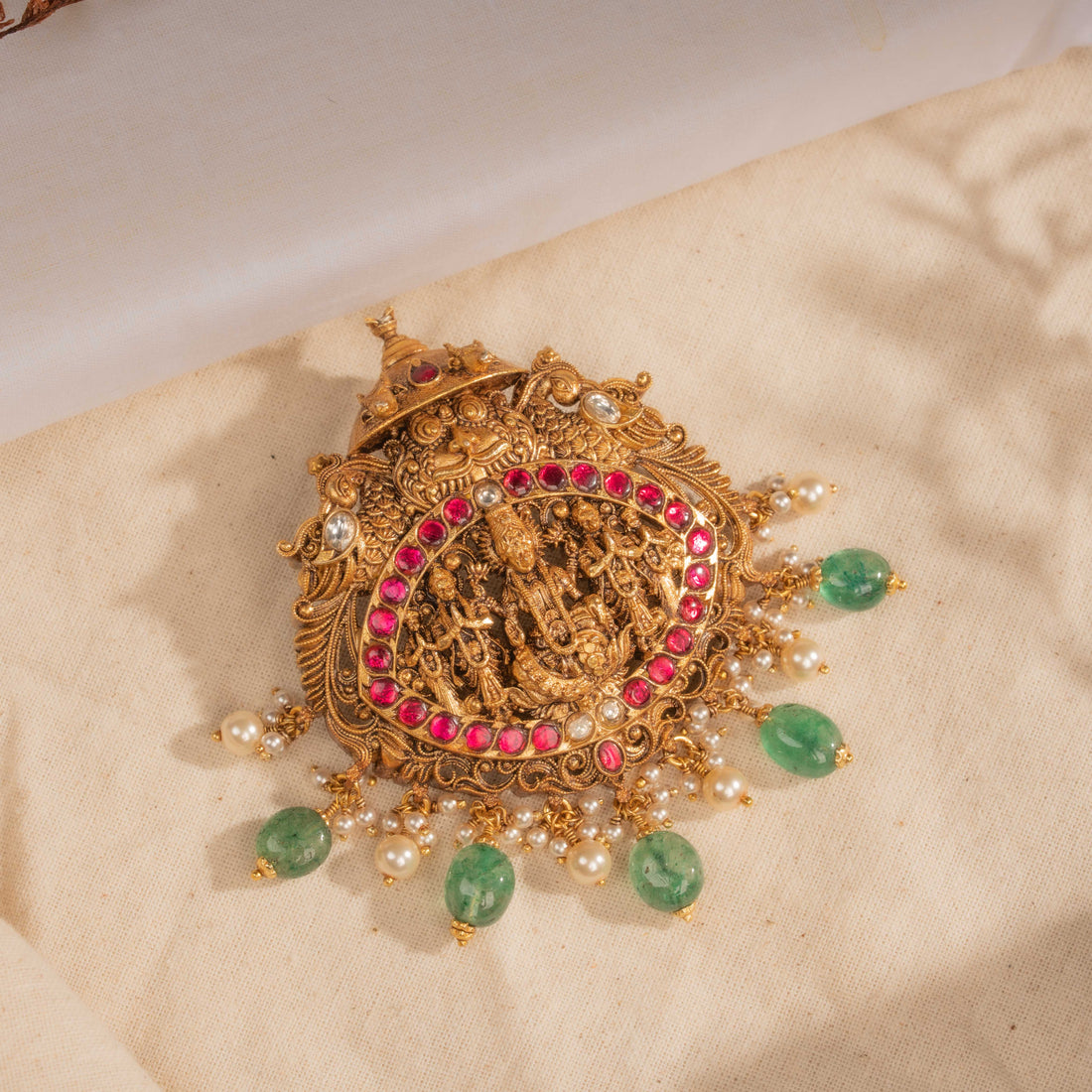 Deep Kundan Pendant