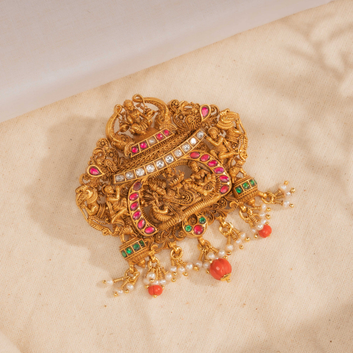 Deep Kundan Pendant