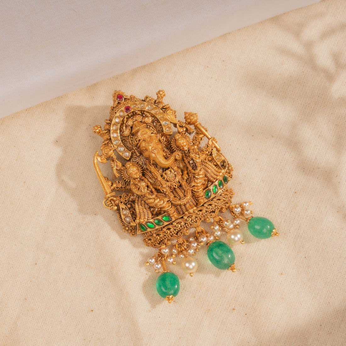 Deep Kundan Pendant