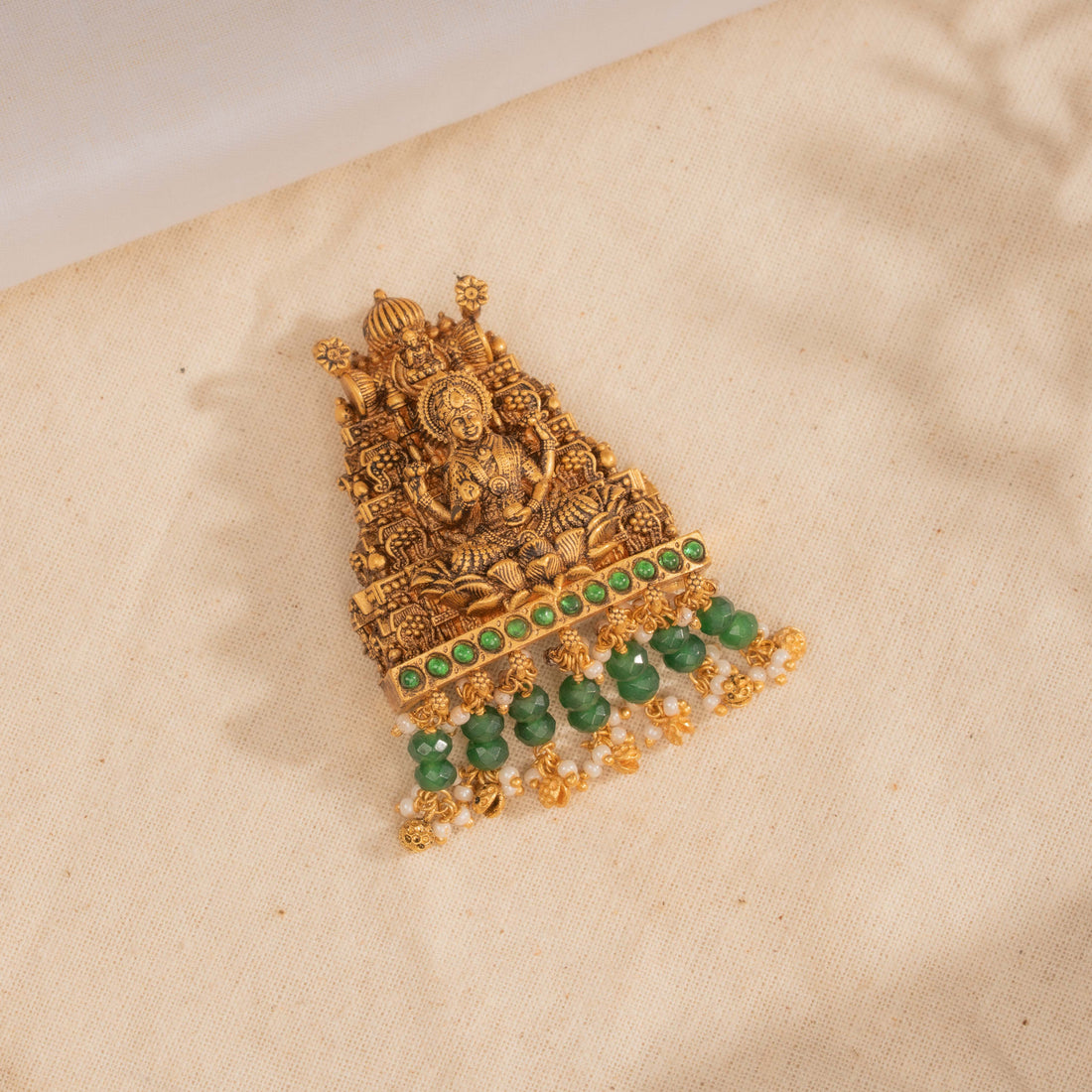 Deep Kundan Pendant
