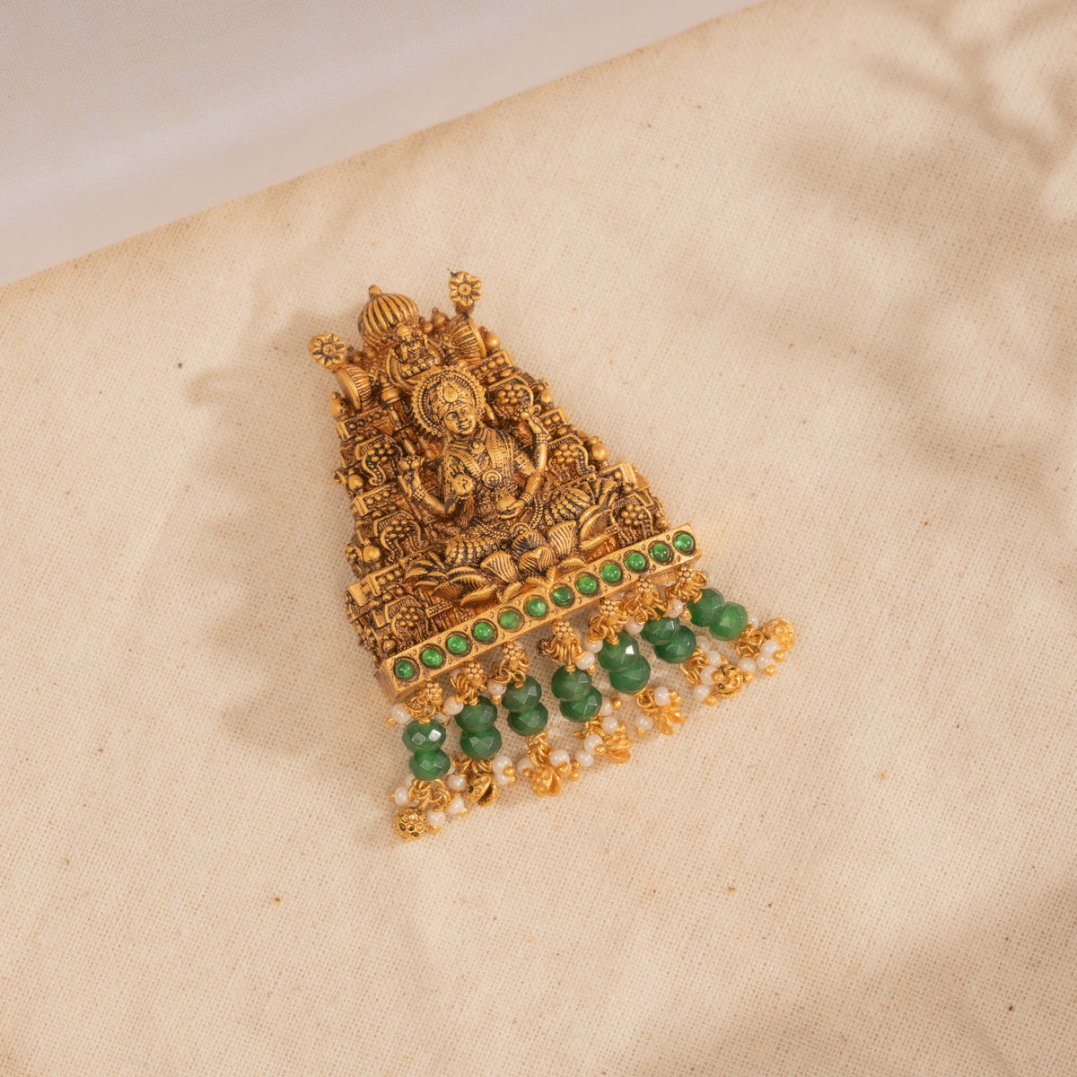 Deep Kundan Pendant